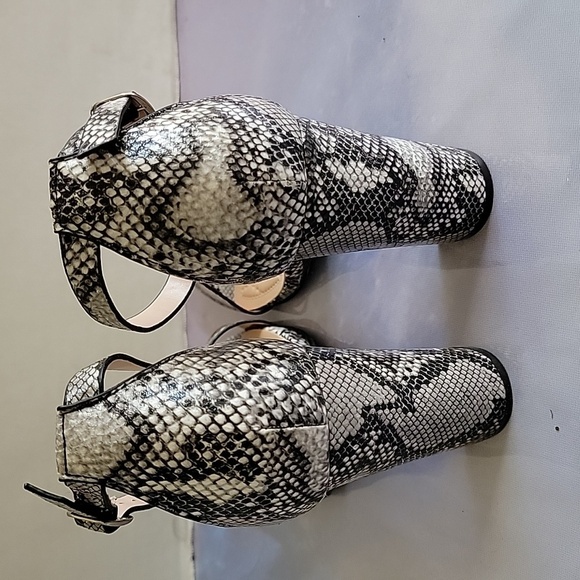 Forever high heels women's shoes size 8 sneak print used excellent Condition - Picture 5 of 7